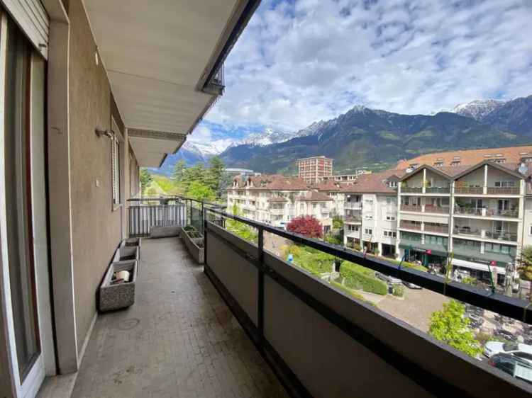 Appartamento Theaterplatz 21, Centro, Merano