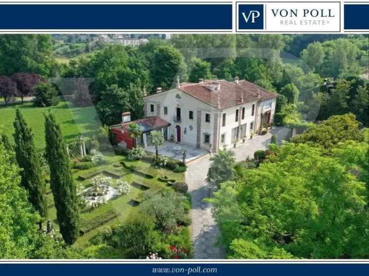 Villa unifamiliare viale Europa, Centro, Thiene