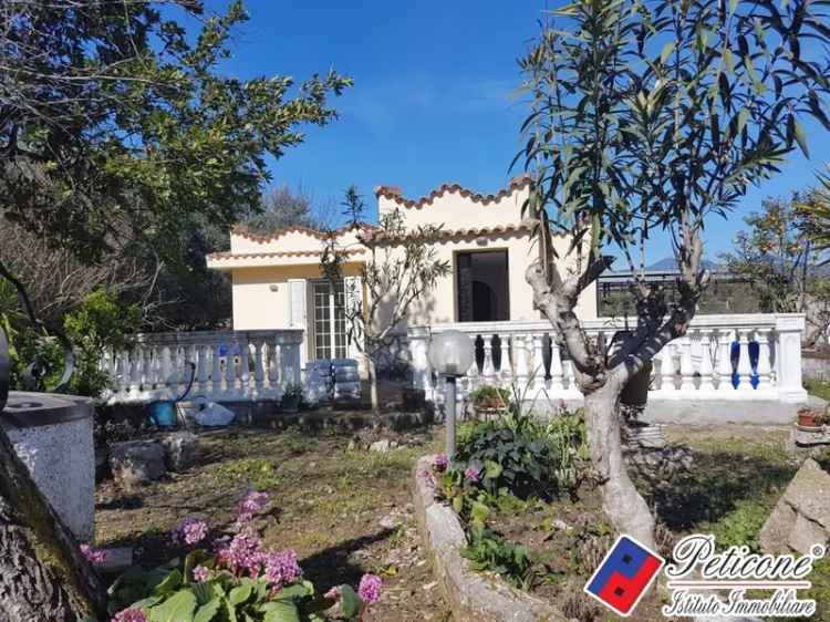 Villa in Via Sant'Anastasia, Fondi, 5 locali, 2 bagni, 80 m²