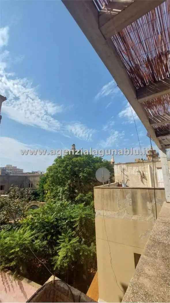 Terratetto unifamiliare via Tenente Gaspare Romano, Centro Storico, Mazara del Vallo