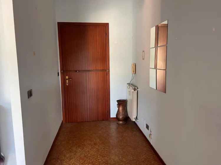 Appartamento in Via Ghignone, 2, Santo Stefano Belbo (CN)