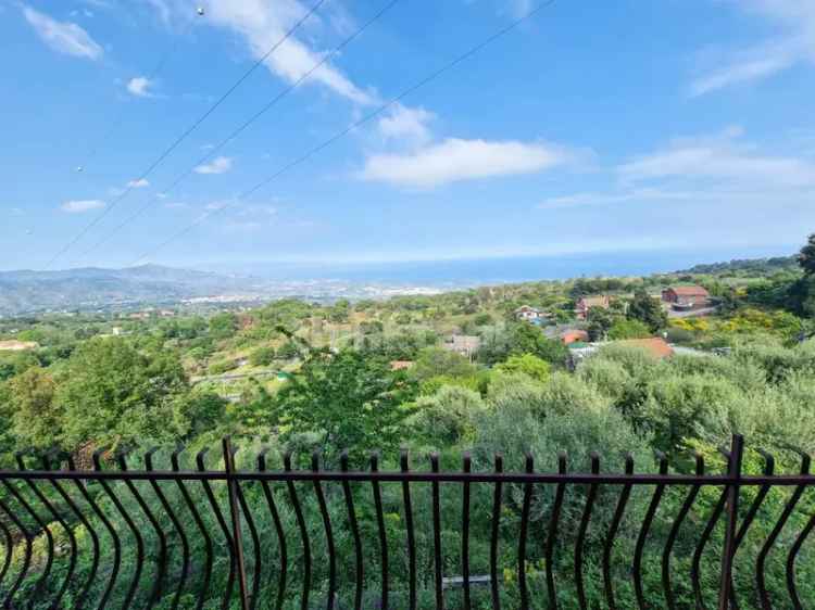 Villa singola in Presa, Piedimonte Etneo, 10 locali, 2 bagni, 220 m²