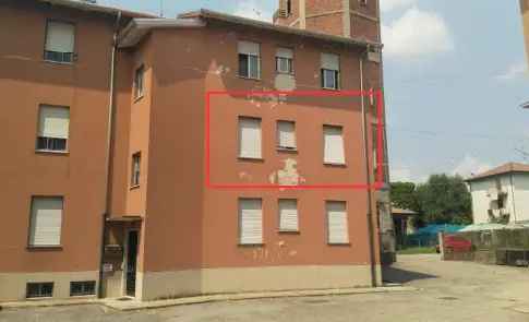 TRILOCALE CON BALCONE, CUCINA SEPARATA E CANTINA