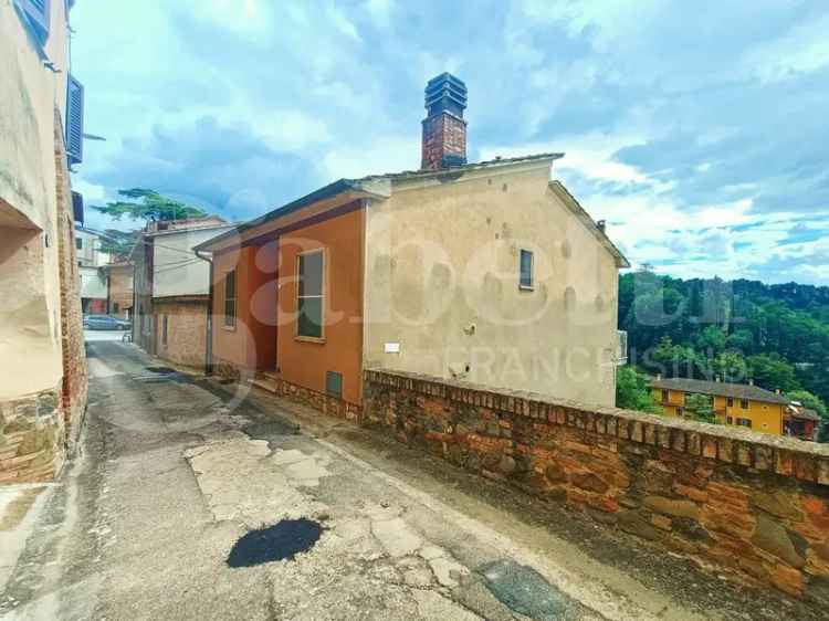 Villa bifamiliare in Via Baglioni, 4, Deruta (PG)