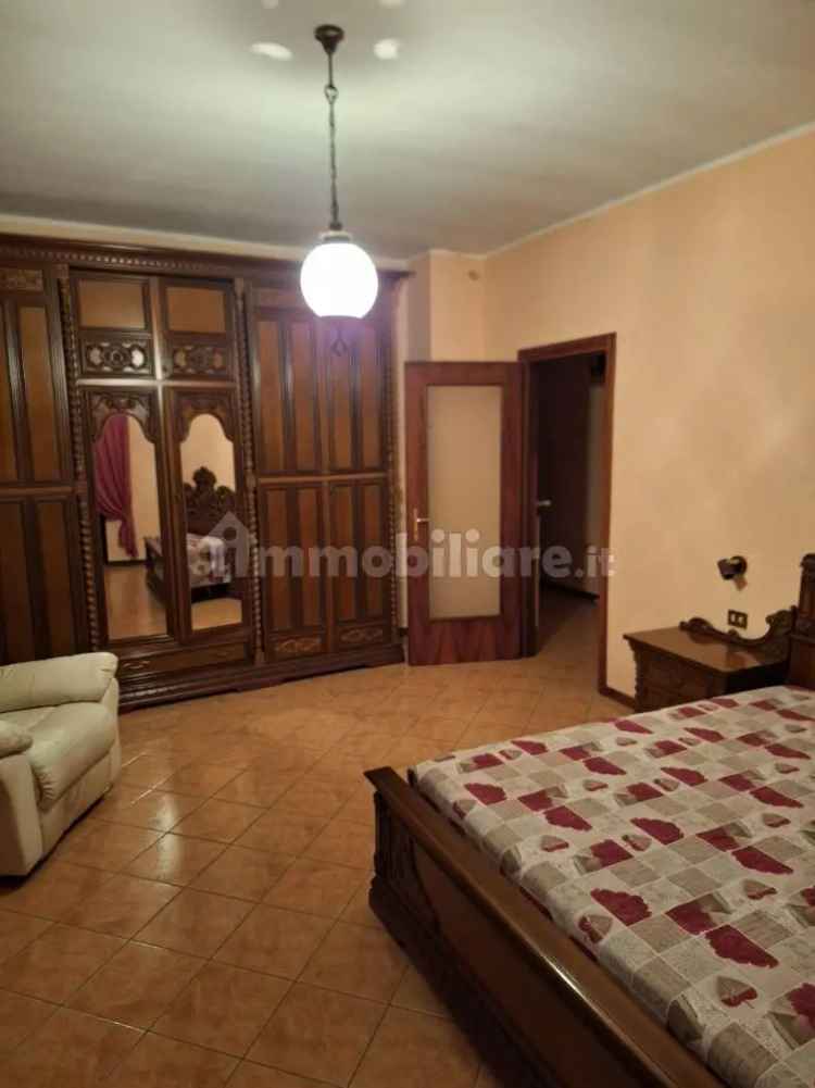 Villa unifamiliare, buono stato, 200 m², Morghengo, Caltignaga