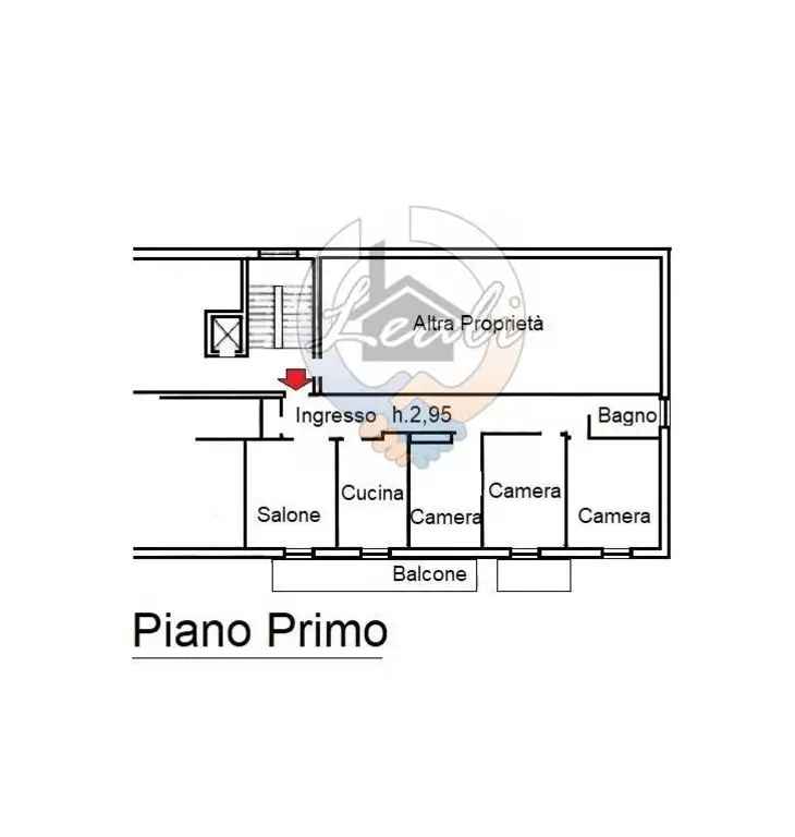 Appartamento in VIALE XXX GIUGNO, Tolentino, 5 locali, 1 bagno, 133 m²