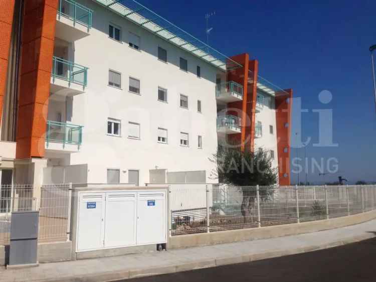 Appartamento in Via Nicholas Green, Bari (BA)