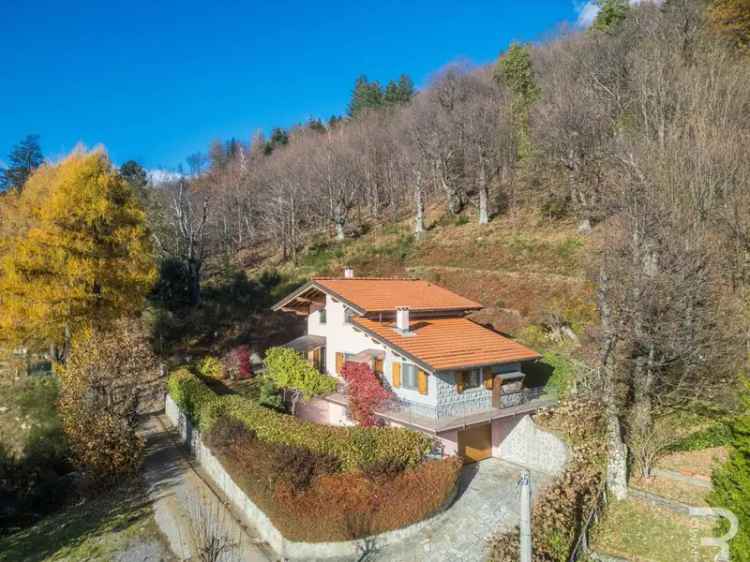 Villa unifamiliare via Le Cavi, Abetone Cutigliano