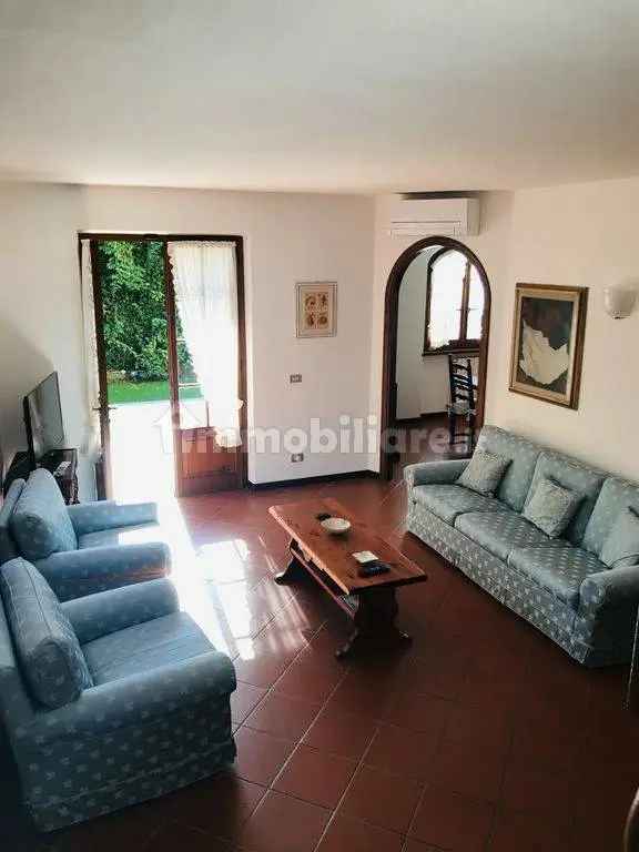 Villa bifamiliare via 20 Settembre, Centro, Forte dei Marmi