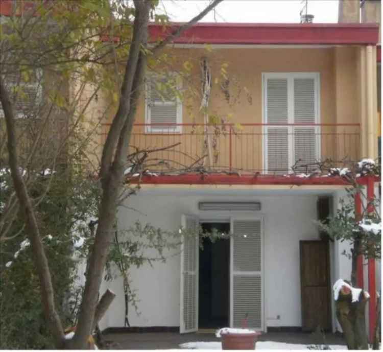 Villa in Via Ruggero 27, Pessano con Bornago, 4 locali, 2 bagni