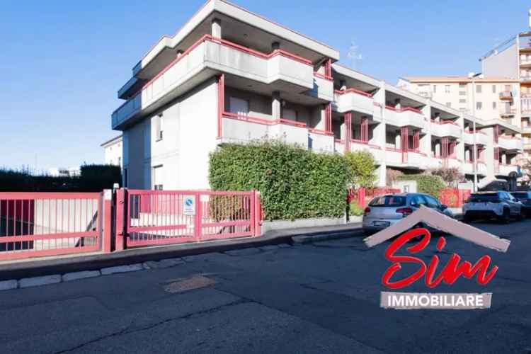 Villa a schiera in Via Camoletti sn, Novara, 7 locali, 4 bagni, garage