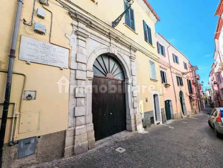 Appartamento via Sant'Antonio Abate 114, Centro Storico, Campobasso