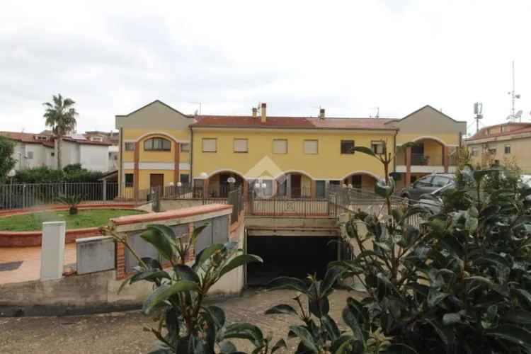 Villa plurifamiliare via Angrisani, Centro, Agropoli