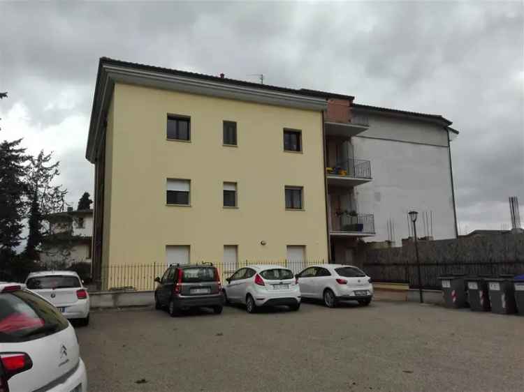 Appartamento in Via Scozia, Spoleto (PG)