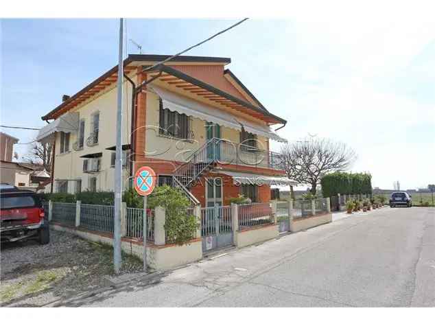 Casa Indipendente in Via Cento, Vigarano Mainarda (FE)