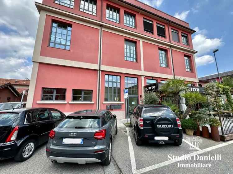 Loft in vendita in Piazza Risorgimento, Carate Brianza -  n° 504799