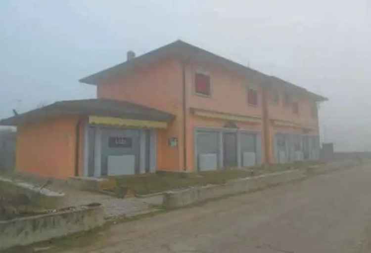 Appartamento in Via Facciabella, Casaleone, 10 locali, 195 m²