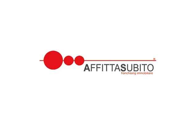 Affitto 1 camera appartamento di 30 m² in Naples