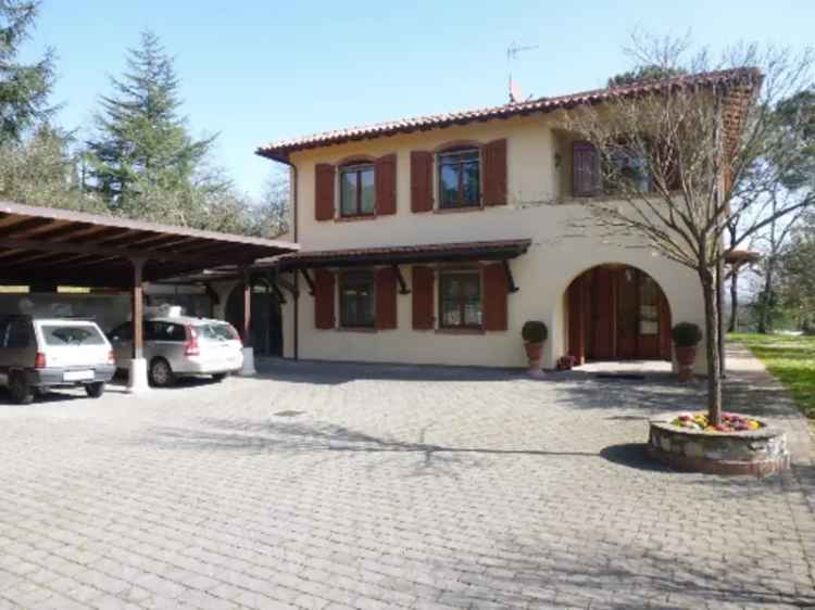 Villa in VIA NAZIONALE, Barberino di Mugello, 8 locali, 3 bagni