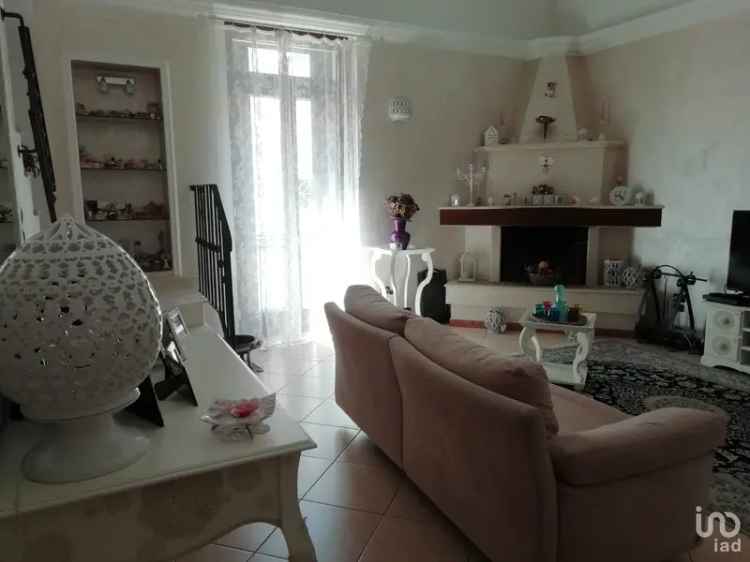 Vendita appartamento 6 locali di 108 m² a Brindisi (72100) - 134583 - iad