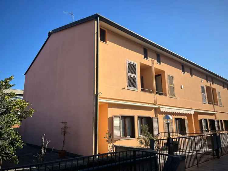 Villa a schiera in Via Sempione , ., Cantù (CO)