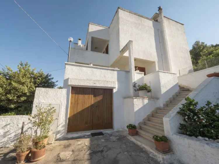 Villa in Corso Giuseppe Mazzini, Ostuni, 10 locali, 2 bagni, arredato