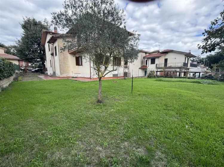 Villa in Via Dei Pini 124, Valentano, 13 locali, 5 bagni, 351 m²