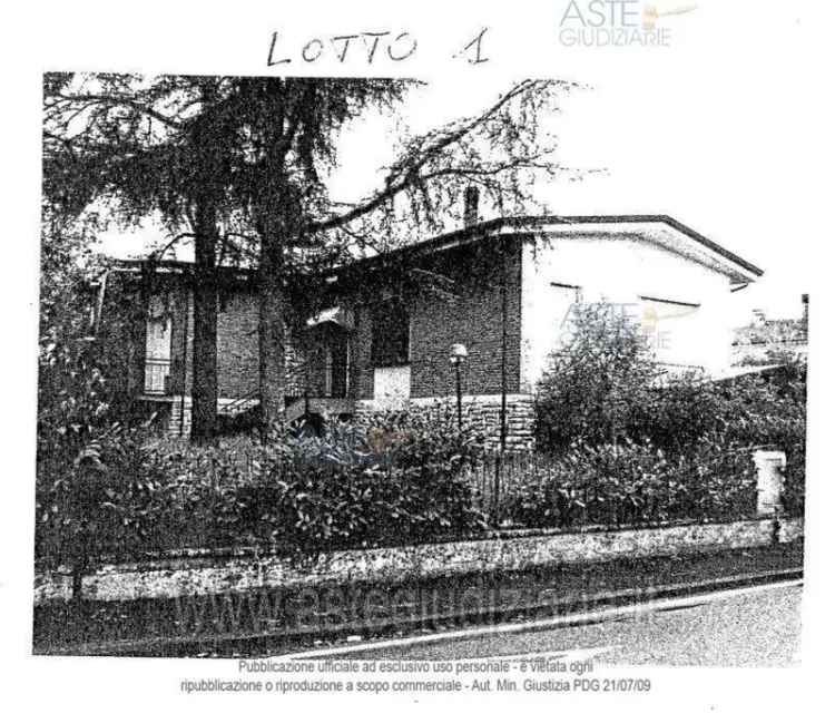 Villa in Via della Repubblica 8, Castelfranco di Sotto, 6 locali