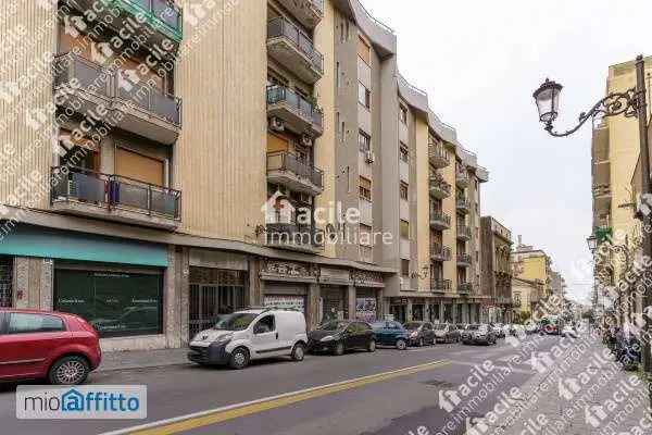 Appartamento In Affitto in Aci Castello, Sicilia