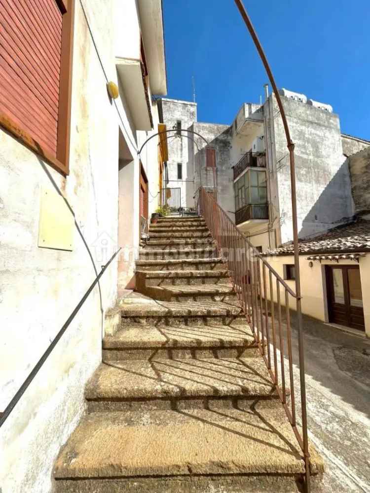 Terratetto unifamiliare piazza Vincenzo Navarro,, Sambuca di Sicilia