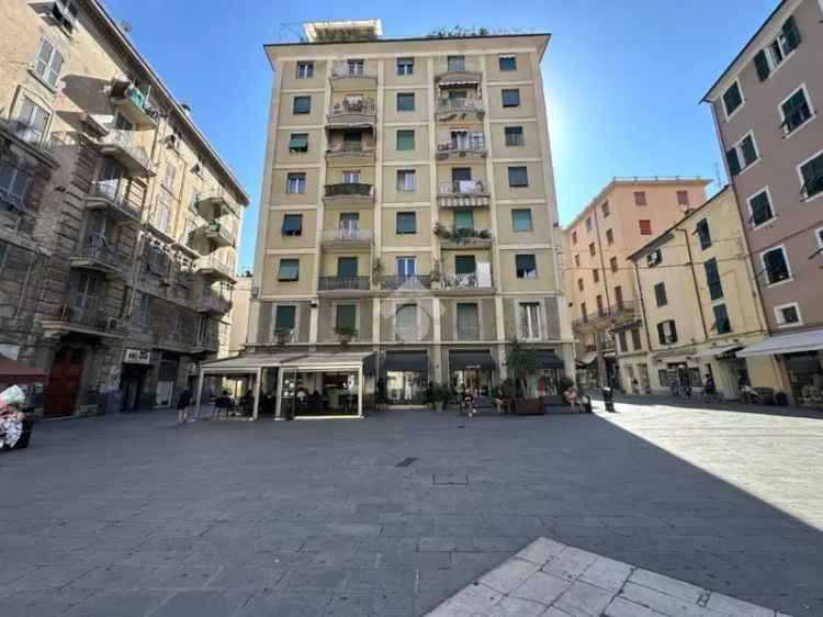 Quadrilocale piazza Sant'agostino 38, Centro Storico, La Spezia