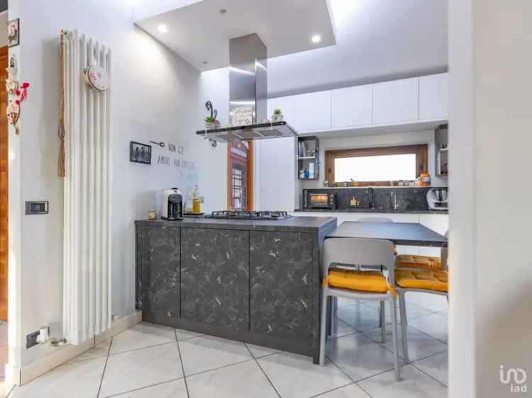 Vendita casa 7 locali di 240 m² in Petritoli (63848) - 132421 - iad