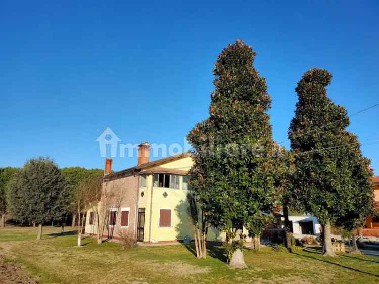 Villa bifamiliare piazza Vittorio Veneto 43/A, Bosco Mesola, Mesola