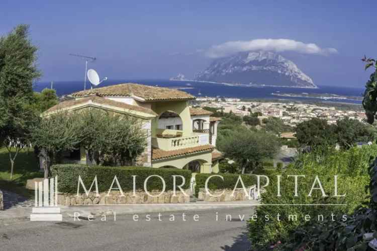 Villa a schiera in Via monte contros, Loiri Porto San Paolo, 4 locali