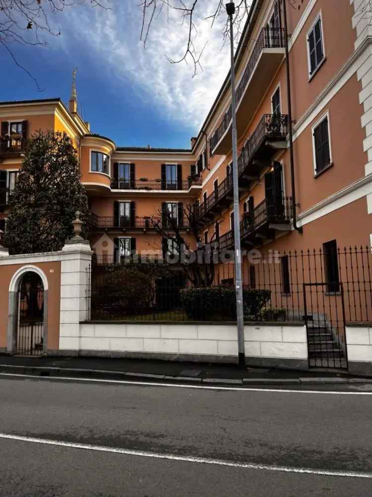 Bilocale piazza Santa Caterina da Siena 3, Centro Storico, Novara