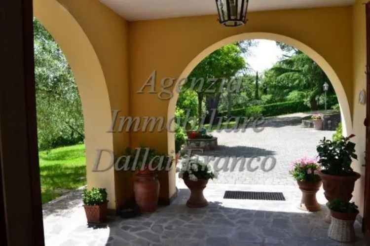 Villa in Piazza Cavour, Barberino di Mugello, 10 locali, 3 bagni