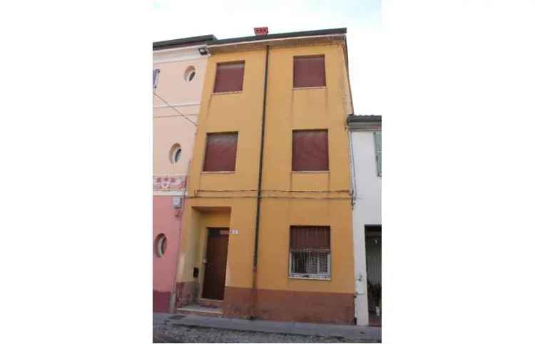 Casa indipendente in vendita a Lugo, Via Giacomo Rocca 2