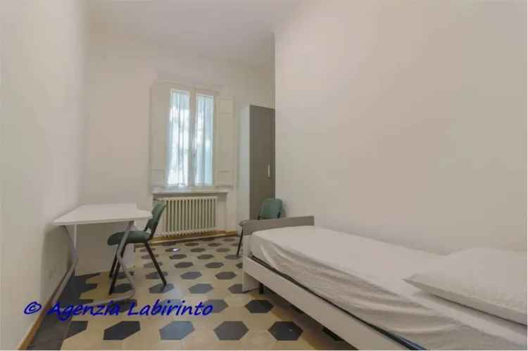 Appartamento in Via Mellini, Forlì, 7 locali, 2 bagni, 130 m²