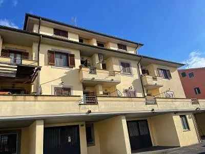 Appartamento in Via San Rocco, 00, Oriolo Romano (VT)