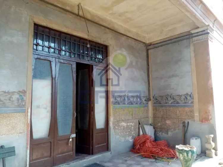 Casa colonica viale Ettore sacchi, Sesto Cremonese, Sesto ed Uniti