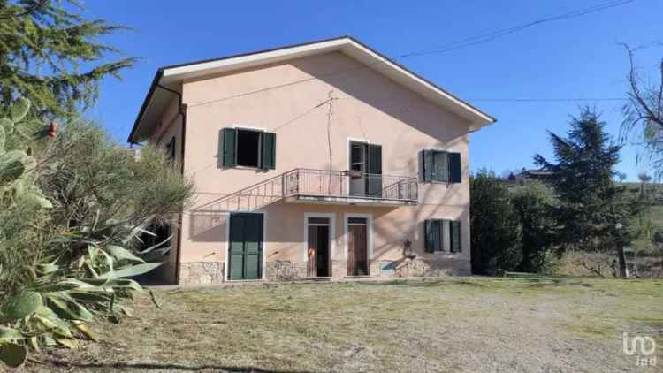 Vendita casa indipendente 16 locali di 382 m² in Teramo (64100) - 106695 - iad