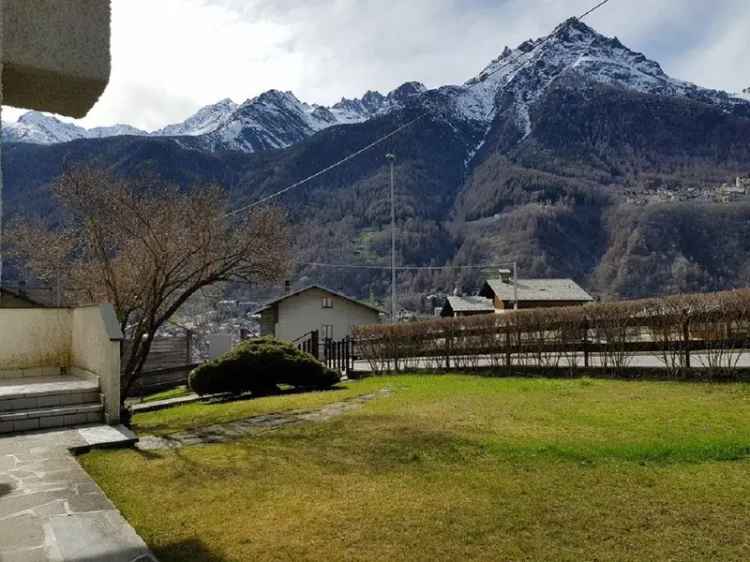 Villa bifamiliare via Bernina 15, Centro, Caspoggio