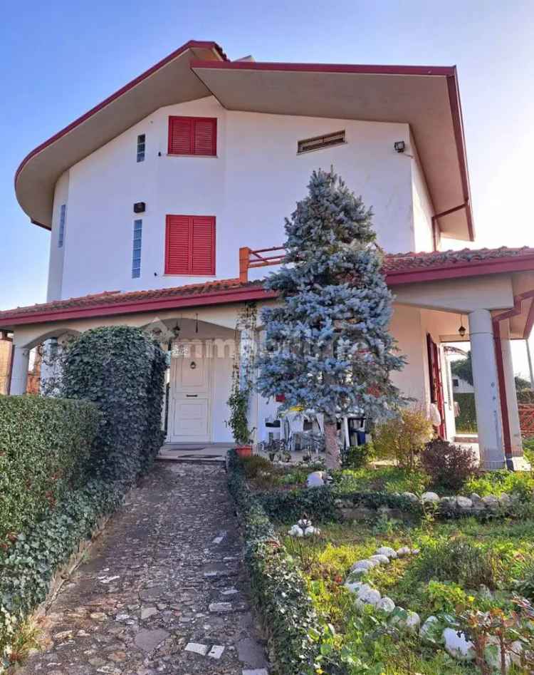 Villa unifamiliare Villa Andreoli, Centro, Lanciano