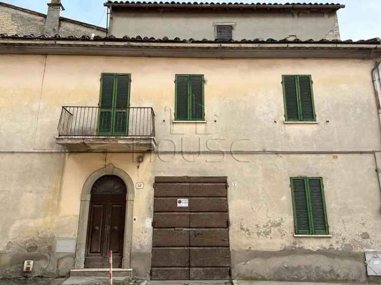 Appartamento viale Raffaele De Cesare 51, Centro, Città di Castello