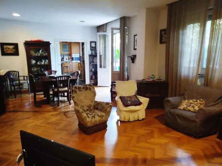 Appartamento in Via della Libertà, Palermo, 2 bagni, 155 m² in vendita