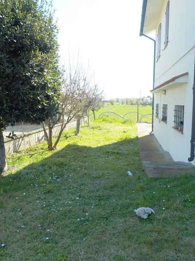 Villa unifamiliare via Donatori di Sangue 32, Migliaro, Fiscaglia