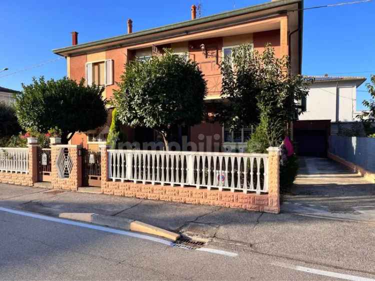 Villa bifamiliare via Provinciale Per Copparo 10, Formignana, Tresignana