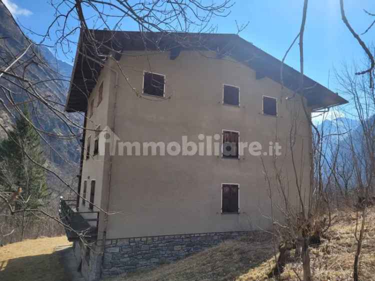 Terratetto plurifamiliare via dei Walser, Centro, Alagna Valsesia