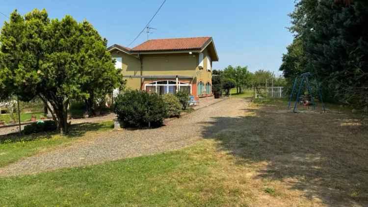 Villa unifamiliare via Pusetta, Centro, Predosa