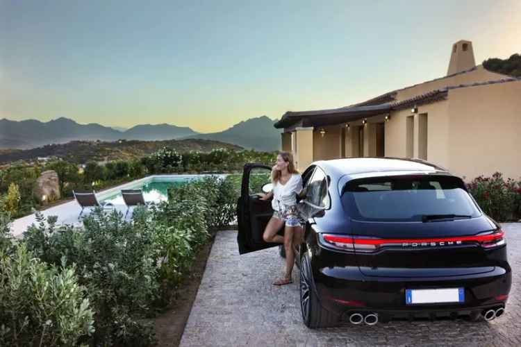 Villa unifamiliare Strada Statale 125 15, San Pantaleo, Olbia